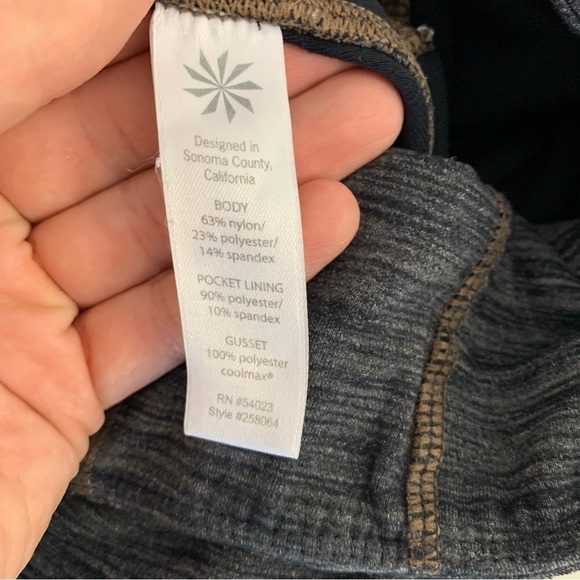 ATHLETA Coolmax Zip Pocket Athletic
Workout Leggings XXS - Picture 12 of 12